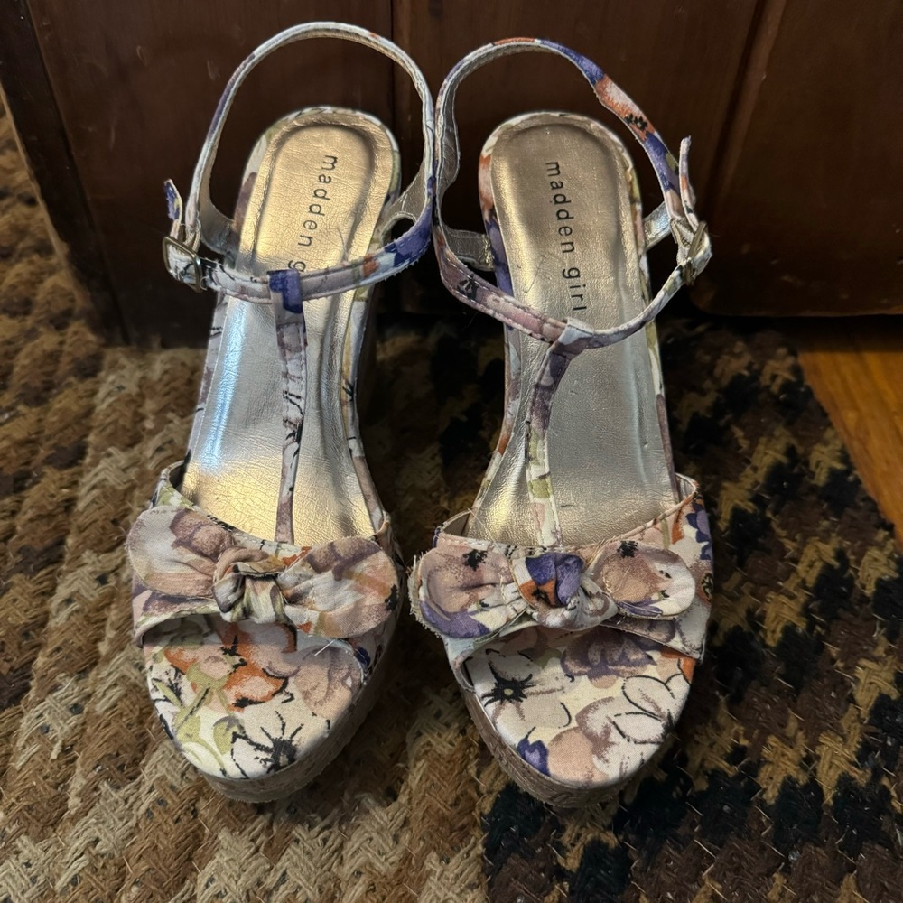 Madden Girl Floral Women's Wedges